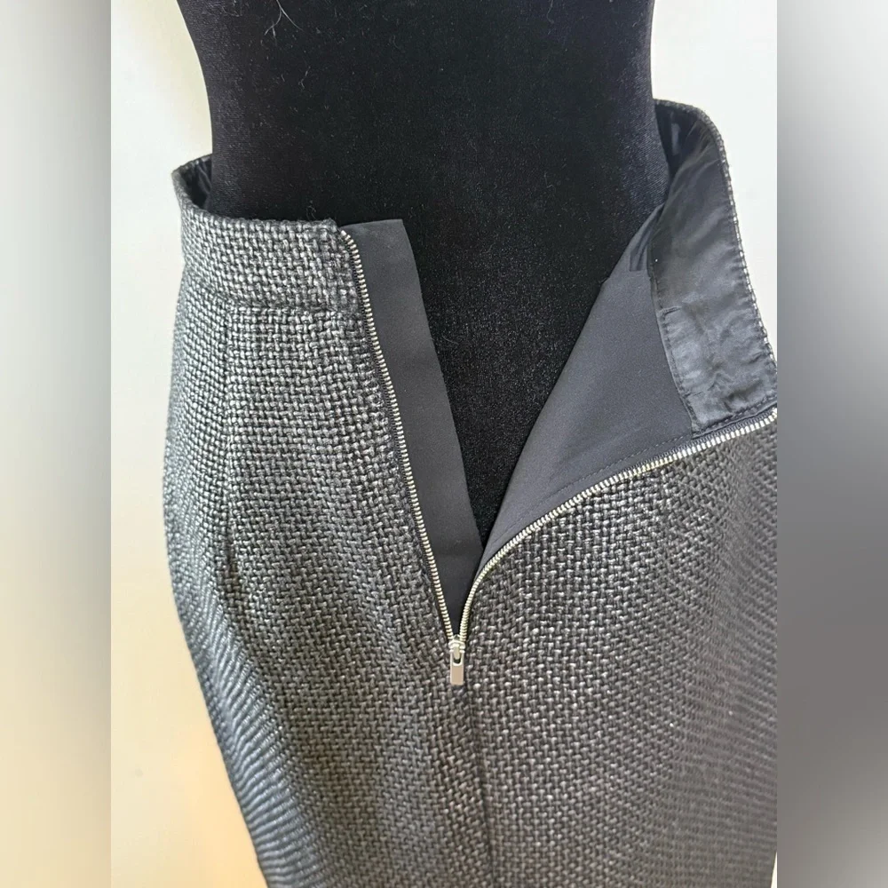 Banana Republic Dark Gray preppy Tweed Look pencil skirt lined zipper back 2 EC - Picture 8 of 10